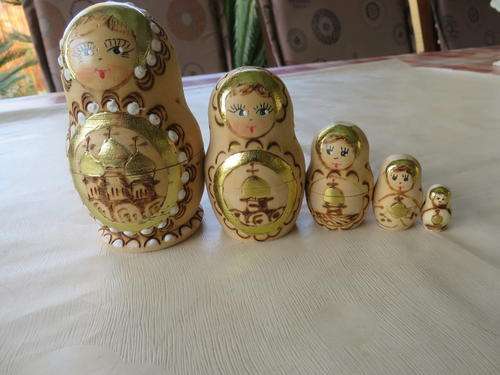 FIVE BEAUTIFUL RUSSIAN DOLLS - 20 - 100 MM - AS PER SCAN
