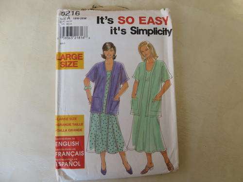 SIMPLICITY - PATTERN NO. 8216- SIZE 18W - 26W - FACTORY FOLDED