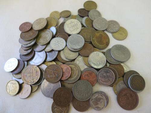 100 UNSORTED WORLD COINS - AS PER SCAN