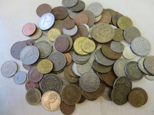 100 UNSORTED WORLD COINS - AS PER SCAN -  BIDDING PER COIN
