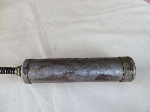 OLD GREASE GUN - ENOTS - ENGLAND - PLUNGER IS MISSING - NOT TESTED - AS PER SCAN