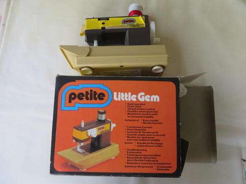 TOY SEWING MACHINE - PETITE LITTLE GEM - NOT COMPLETE - FOR RESTORATION OR SPARES ONLY - AS PER SCAN