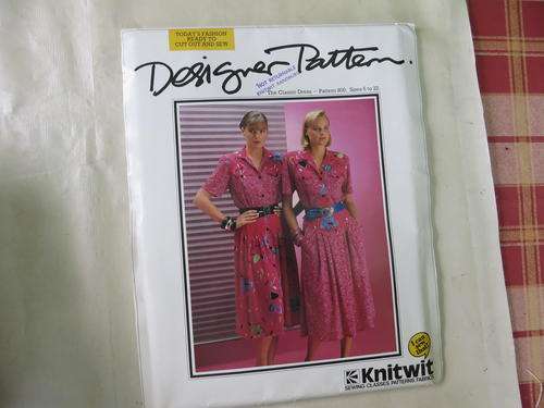 KNITWIT PATTERN NO.800  - SIZE 6 - 22 - FACTORY FOLDED - AS PER SCAN