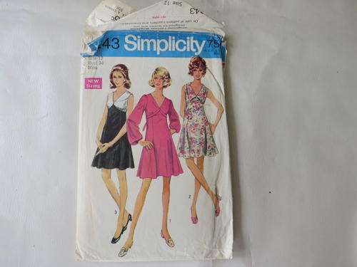SIMPLICITY - PATTERN NO. 8243 - SIZE 12 - BUST 34 -  FACTORY FOLDED - AS PER SCAN