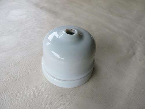 VINTAGE PORCELAIN CEILING FITTING - 60 MM DIAM. - AS PER SCAN