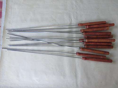 12 STAINLESS STEEL SKEWERS - 330 MM - 450 MM OVERALL - AS PER SCAN