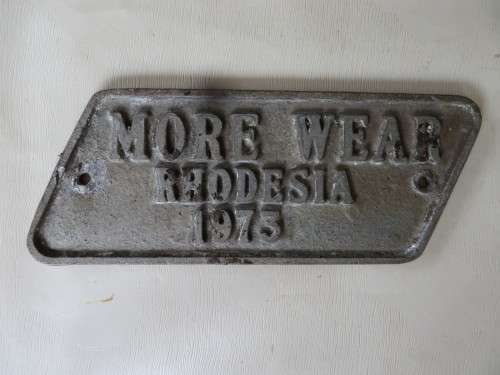 ALUMINIUM SIGN - 176 X 70 MM - MORE WEAR - RHODESIA 1973 - AS PER SCAN