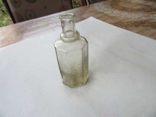 OLD EAU DE COLOGNE 4711 PERFUME BOTTLE - GLOCKENGASSE -  AS PER SCAN
