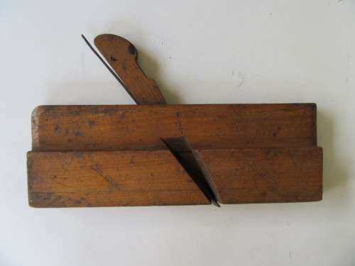 WOODEN PLANER 245 X 85 X 27 MM - AS PER SCAN