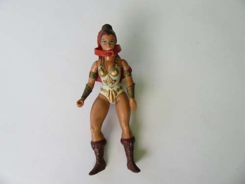 UNKNOWN ACTION FIGURE - AS PER SCAN