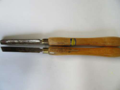 TWO MARPLES CHISELS - APPR. 12 AND 15 MM WIDE - A BIT RUSTY - AS PER SCAN