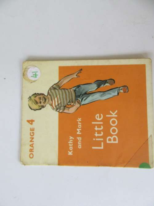 ORANGE 4 - KATHY AND MARK - LITTLE BOOK - RONA MUNRO 1973 - AS PER SCAN
