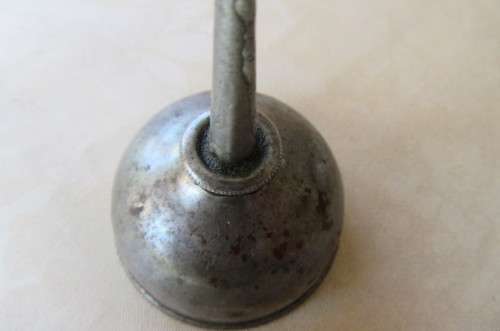 SMALL OIL CAN - 50 MM DIAM. - 75 MM HIGH - AS PER SCAN