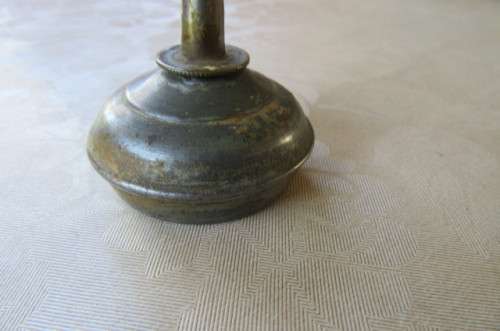 OLD OIL CAN - 45 MM DIAM. - 90 MM HIGH - AS A COLLECTORS ITEM ONLY - AS PER SCAN