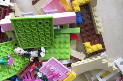INCOMPLETE AND UNCHECKED LEGO ITEMS - LEGO - FRIENDS