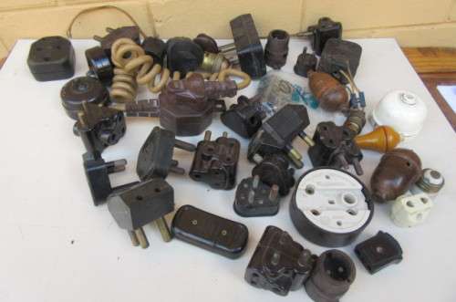 39 OLD ELECTRICAL ITEMS IN STORAGE BAG- BID PER ITEM