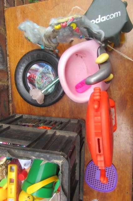 GRATE FULL OF UNCHECHED AND NOT COUNTED TOYS- CAN ONLY BE COLLECTED