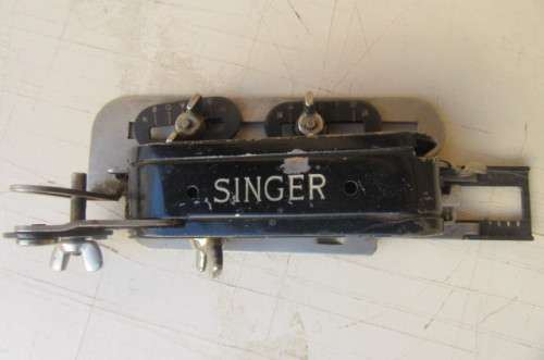 OLD SINGER BUTTON HOLER - COMPLETE  NO. 86 662 - AS PER SCAN