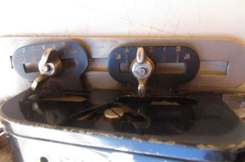 OLD SINGER BUTTON HOLER - COMPLETE  NO. 86 662 - AS PER SCAN