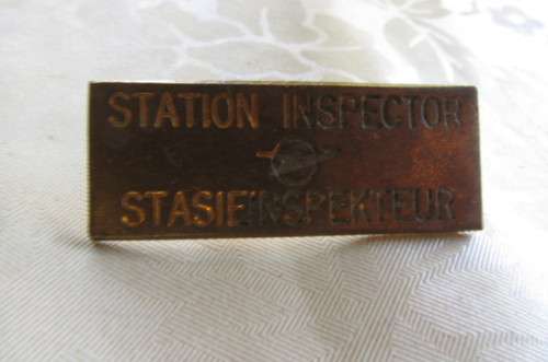 S.AR./ S. A S, STATION NSPECTOR / STASIEINSPEKTEUR BADGE