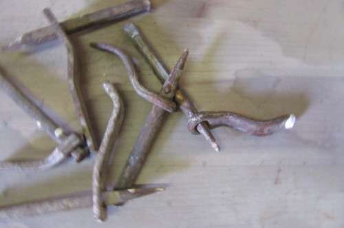 5 CLEVER PLASTER HOOKS FROM GERMANY - FOR REVEALS