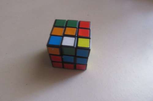 RUBIKS CUBE