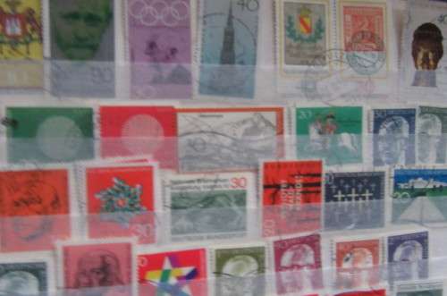 60 STAMPS GERMANY - CARD EXCLUDED - AS PER SCAN - G 23