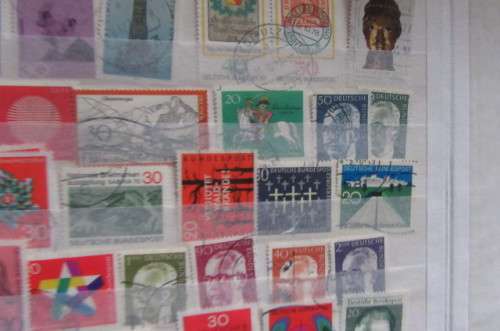 60 STAMPS GERMANY - CARD EXCLUDED - AS PER SCAN - G 23