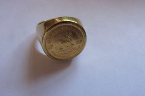 GOLD RING WITH 1/10 KRUGER RAND - 1983-13.4.G