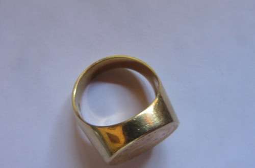 GOLD RING WITH 1/10 KRUGER RAND - 1983-13.4.G