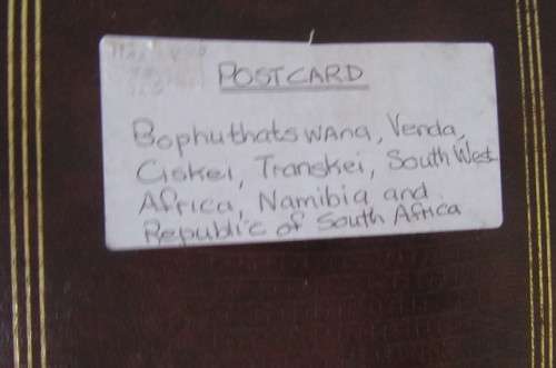 200 NEW POST CARDS WITH FOLDER -ONE LOT
