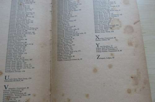 THE MASTER BOOK OF SOUPS - FEATURING 1001 TITLES AND RECIPES - HENRY SMITH