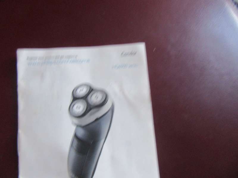 OLD PHLIPS ELECTRIC RAZOR - CONDOR - HQ6900SERIES - AS PER SCAN - WORKING - BC