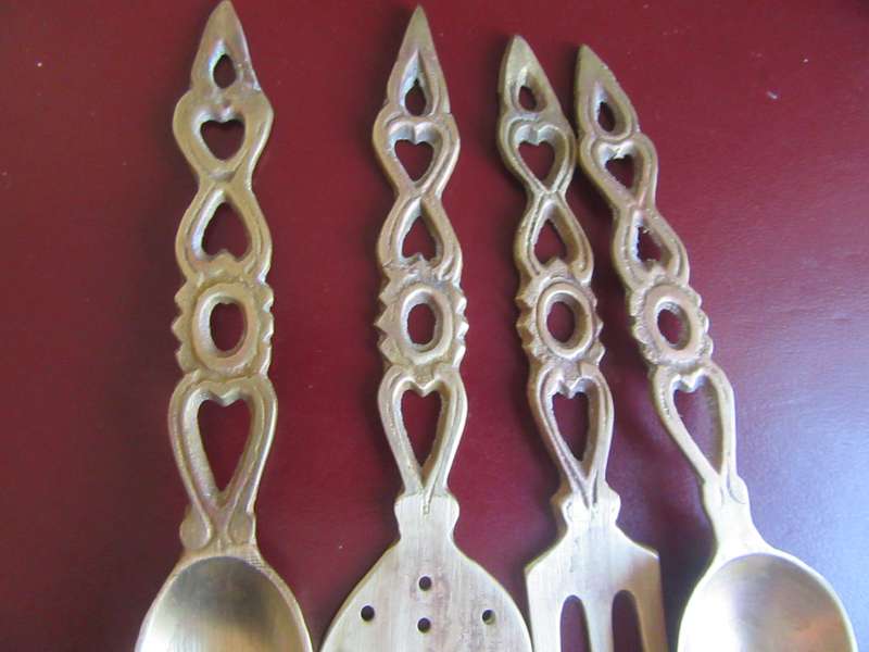 FOR YOUR CHILD 4 SMALL BRASS KITCHEN ITEMS  120 MM - AS PER SCAN -