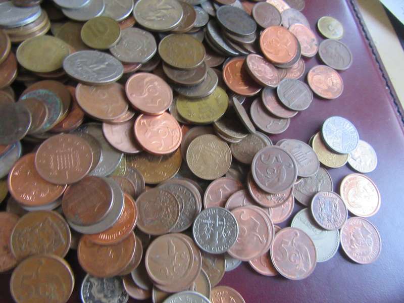 BARGAIN BOX - 250 UNSORTEDCOINS - GOOD START FOR A BEGINNER -  - C2 - BID PER COIN