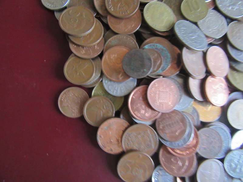 BARGAIN BOX - 250 UNSORTEDCOINS - GOOD START FOR A BEGINNER -  - C2 - BID PER COIN