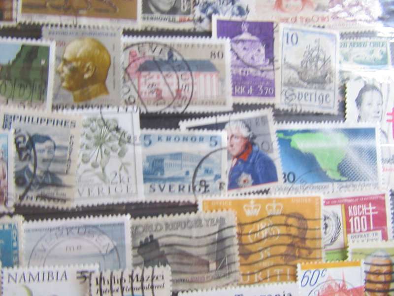 GOOD START FOR THE BEGINNER - 50 INTERNATIONAL STAMPS - AS PER SCAN - INT.2