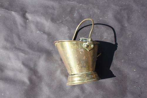SMALL BRASS BUCKET