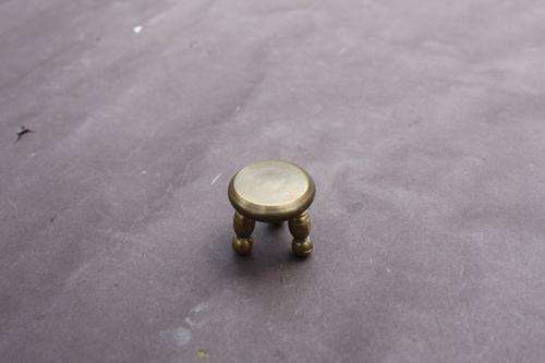 SMALL BRASS STOOL - DISPLAY - 18 MM DIAM. - 20 MM HIGH