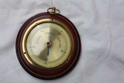 BAROMETER - 125 MM DIAM - GERMANY -  DISPLAY OR RESTORATION