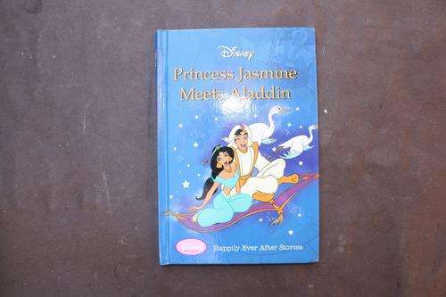 PRINCESS JASMINE MEETS ALADDIN - DISNEY