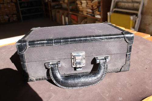 BLACK JEWELRY BOX - 255 X 165 X 100 MM HIGH