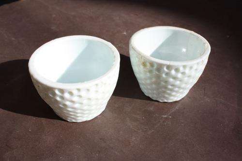 2 SMALL WHITE CERAMIC BOWLS - 65 MM DIAM. - 45 MM HIGH