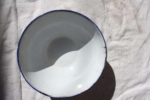 VINTAGE ENAMEL BOWL - BLUE RIM - 185 MM DIAM. - 75 MM HIGH - PLEASE HAVE A LOOK