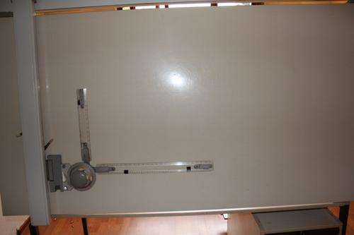 ARCHITECTURAL DRAWING BOARD - 1800 X 920 MM WITH KUHLMAN   -  PLEASE HAVE A LOOK