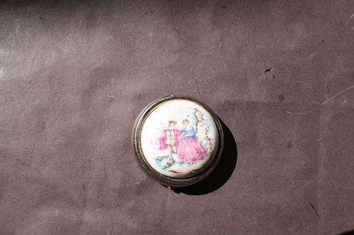 CERAMIC PILL BOX - 50 MM DIAM. - NO MARKINGS