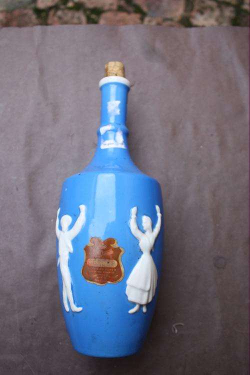 CERAMIC  DECANTER - 260 MM HIGH - VINO DO PORTO - PORTUGAL - PLEASE HAVE A LOOK