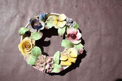 STAFFORDSHIRE - FLORAL - 130 MM DIAM. - 20 MM HIGH - PLEASE HAVE A LOOK