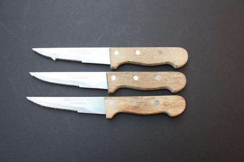 3 SPUR RANCH STEAK KNIVES  - 250 MM - PLEASE HAVE A LOOK