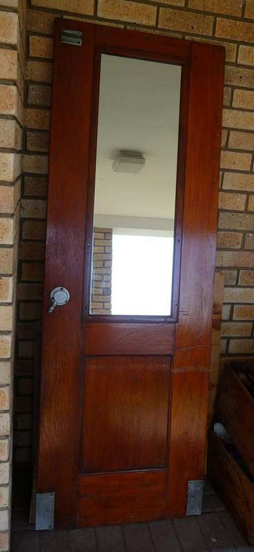 GORGEOUS S.A.R INTERIOR CABIN DOOR *** EXTREMELY RARE!!! R1 START *** NO RESERVE